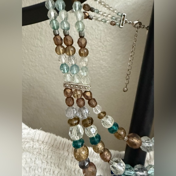 Elegant Beaded Necklace with Brown and Teal Accents - Picture 7 of 7